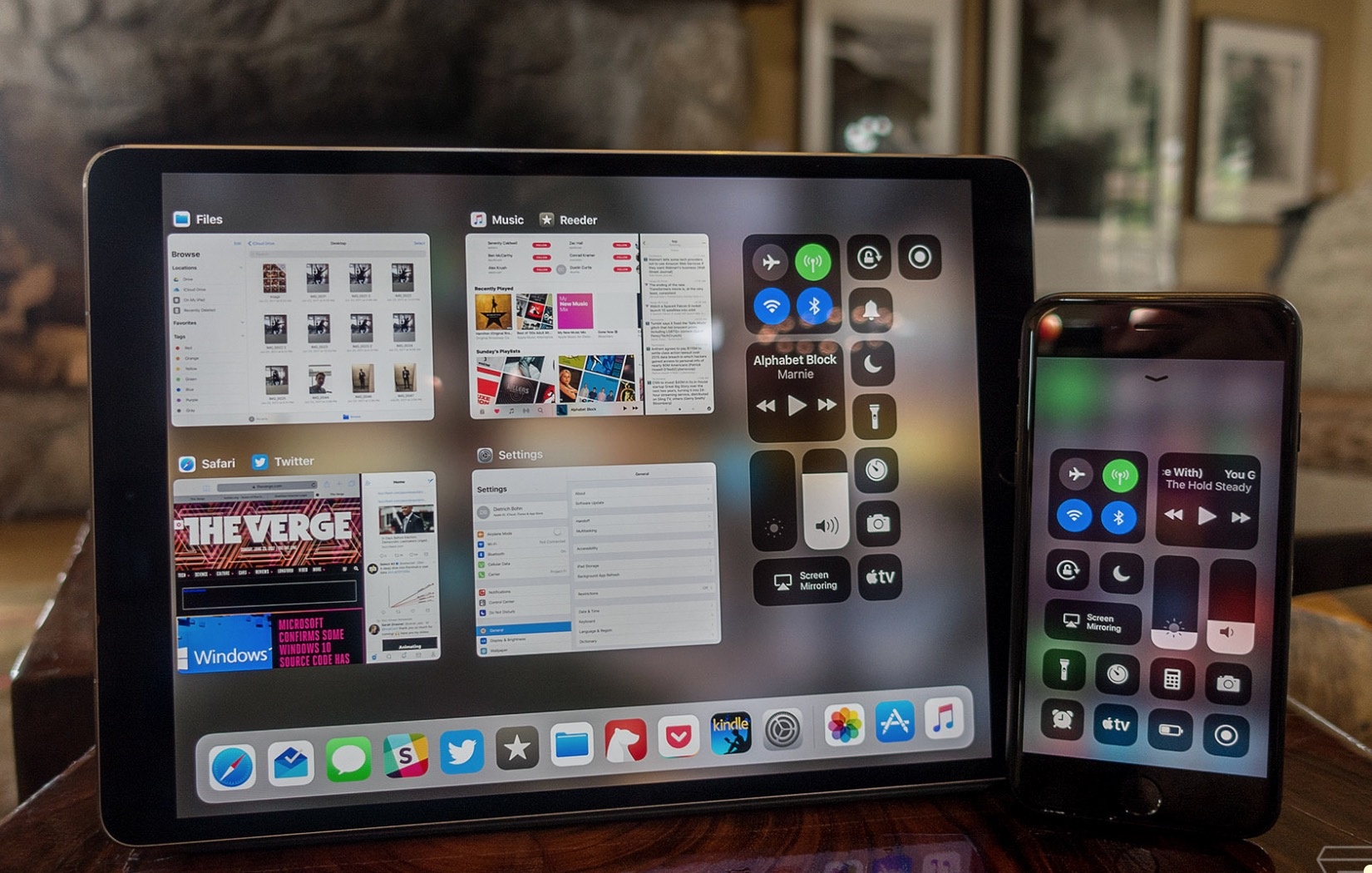 Tai ve iOS 11 ban chinh thuc cho iPhone, iPad hinh anh