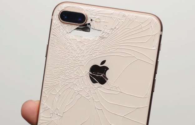 hoi tiec neu mua iPhone 8 anh 1