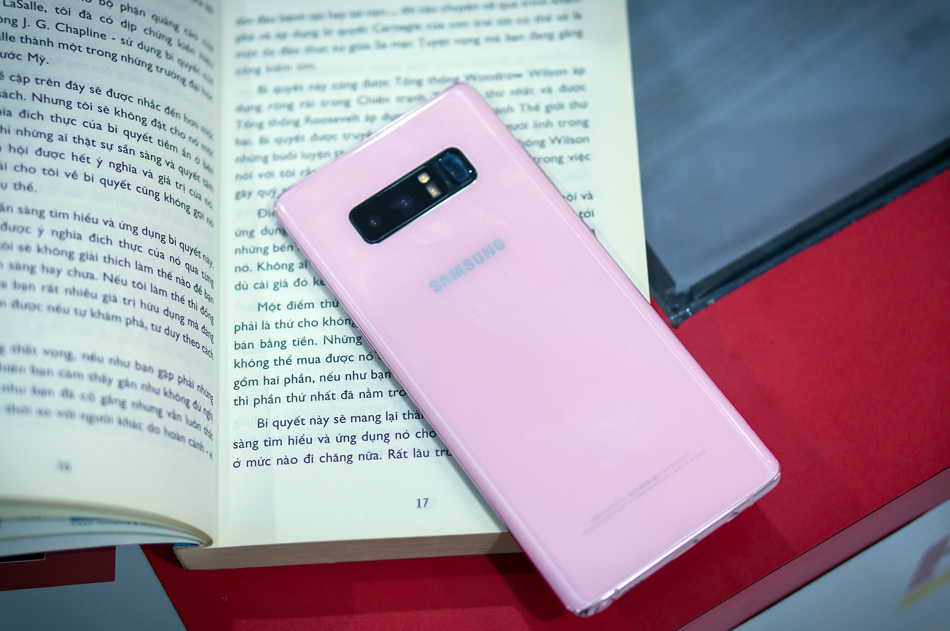 Galaxy Note 8 mau hong anh 1