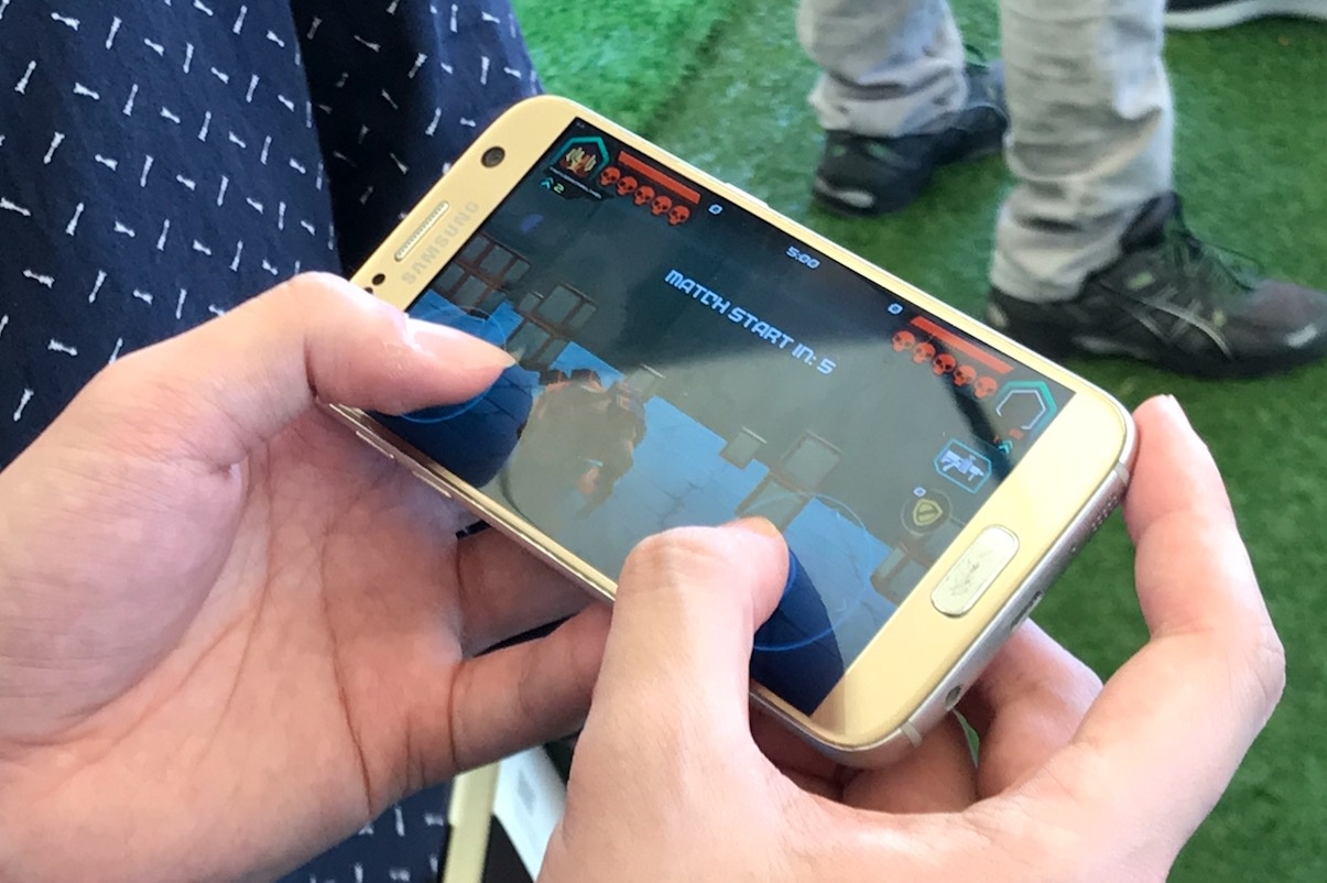 Nguyen Ha Dong voi dien mao moi anh 5