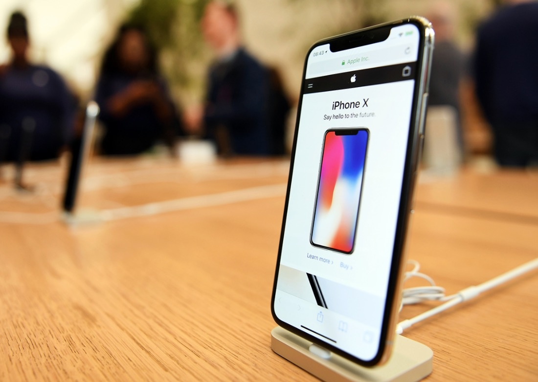 iPhone X sap ban o Campuchia va 13 thi truong, chua co VN hinh anh