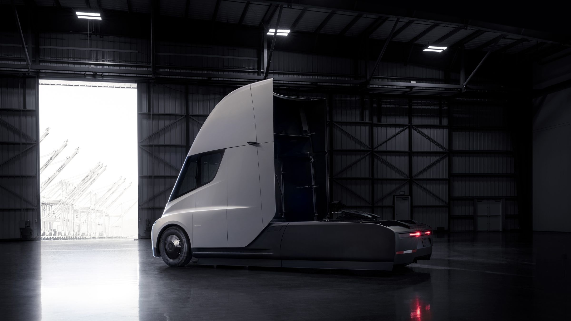 Tesla ra mắt xe tải điện ảnh 6 Tesla ra mat xe tai dien anh 6