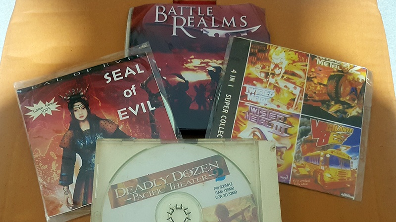 Thuy Vy Computer dong cua: Het thoi dia lau, co ngung dung chua? hinh anh