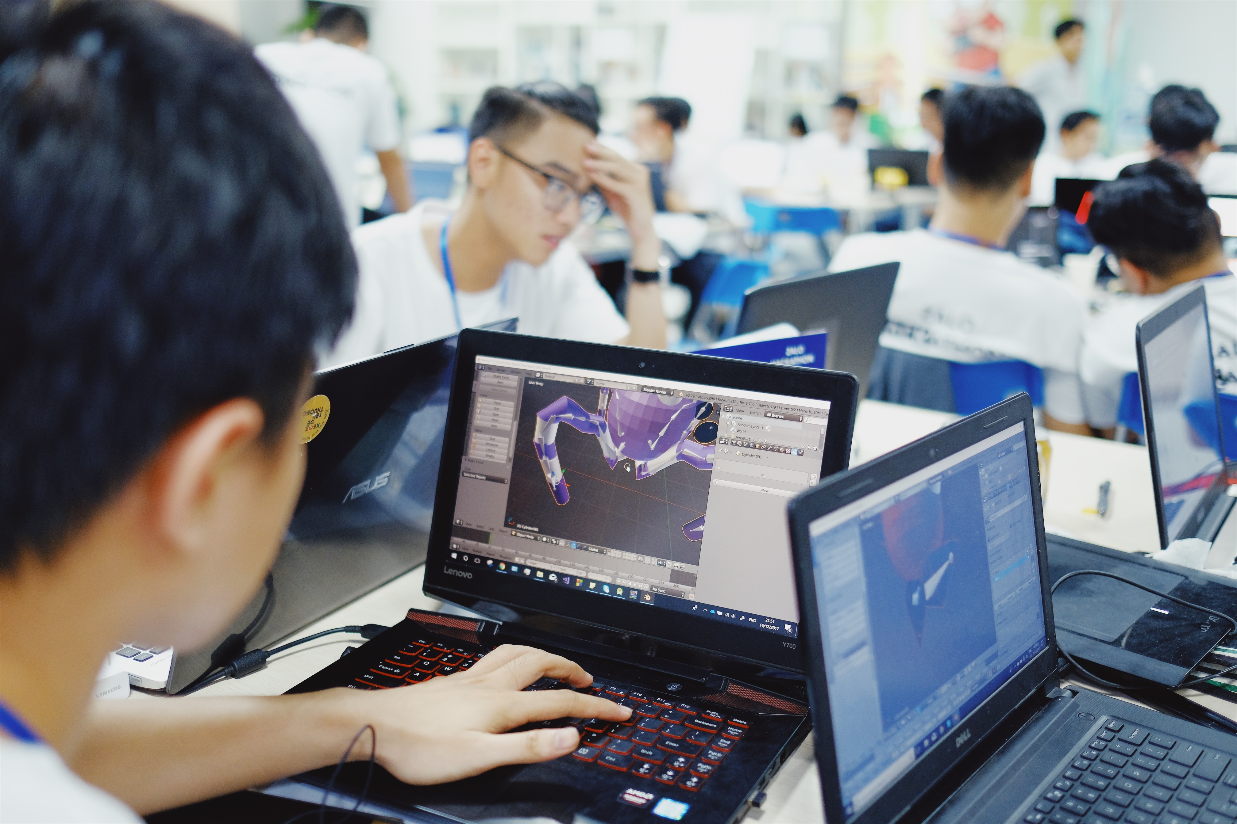 Zalo Hackathon code xuyen man dem anh 3