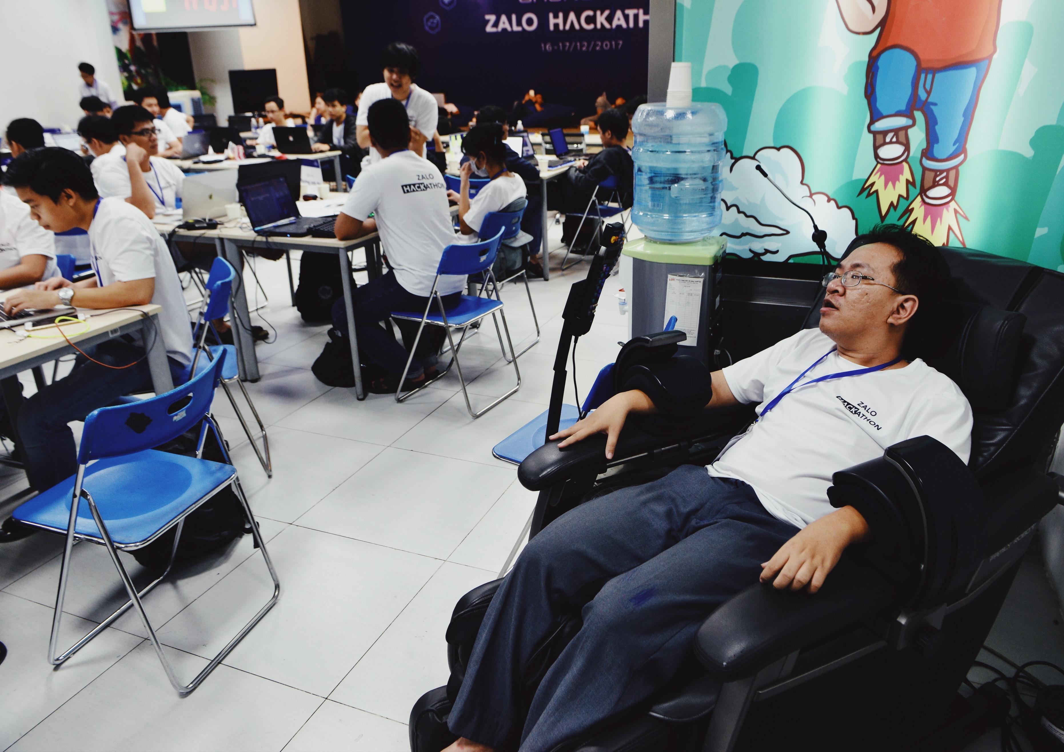 Zalo Hackathon code xuyen man dem anh 8