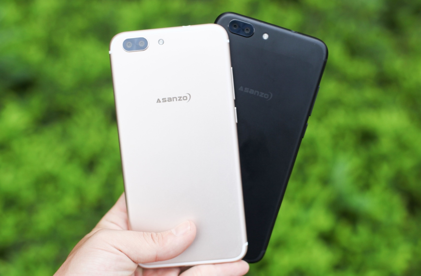 Loat smartphone duoi 5 trieu dang chu y o Viet Nam hinh anh