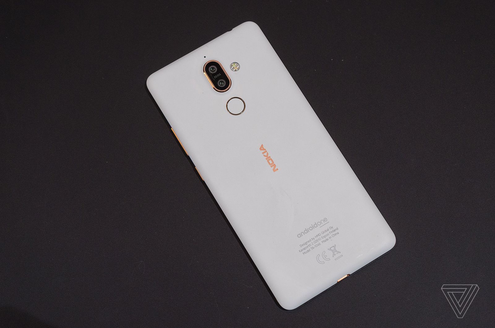 Nokia 7 Plus va Nokia 8 Siricco anh 6