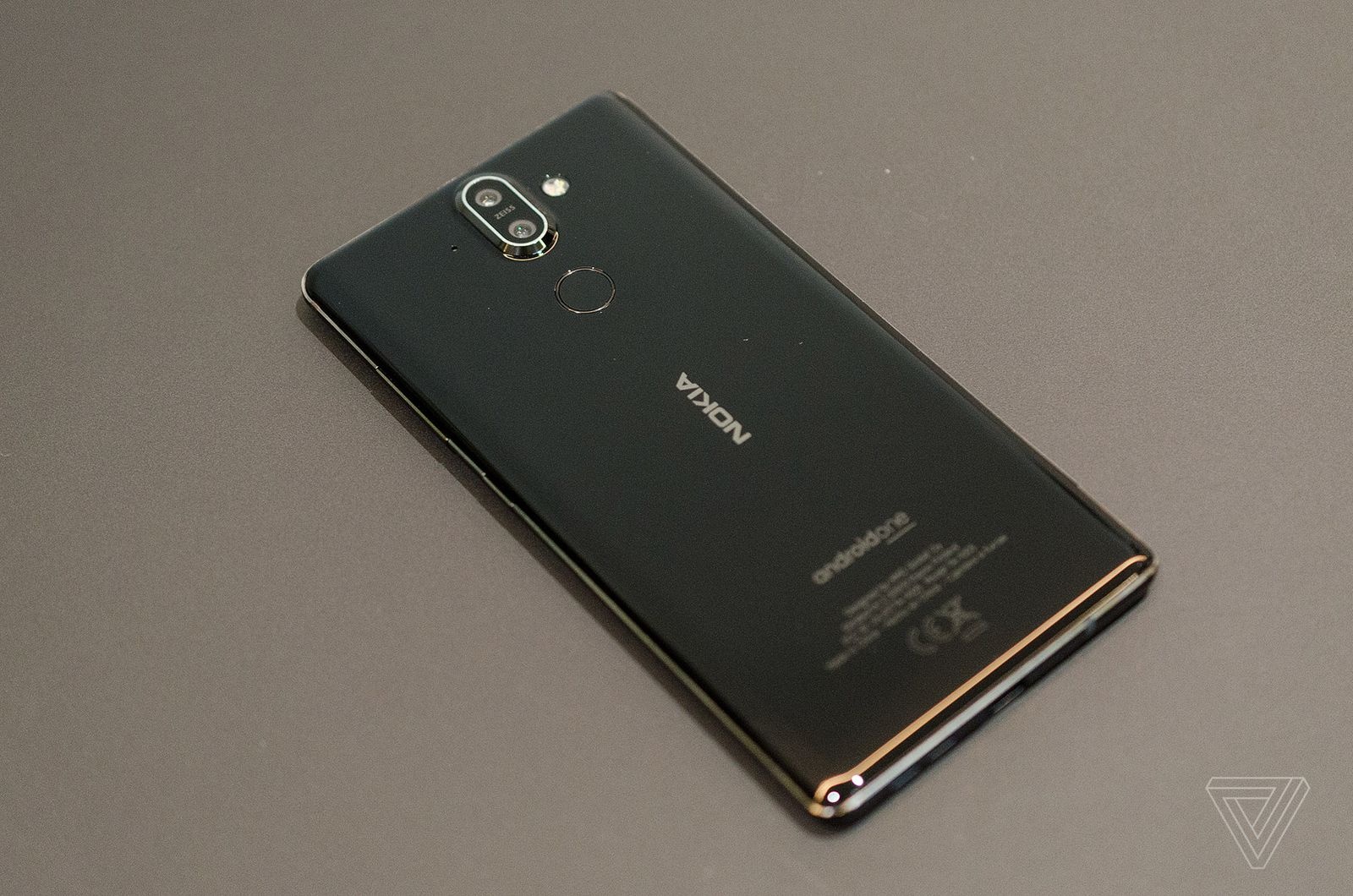 Nokia 7 Plus va Nokia 8 Siricco anh 2