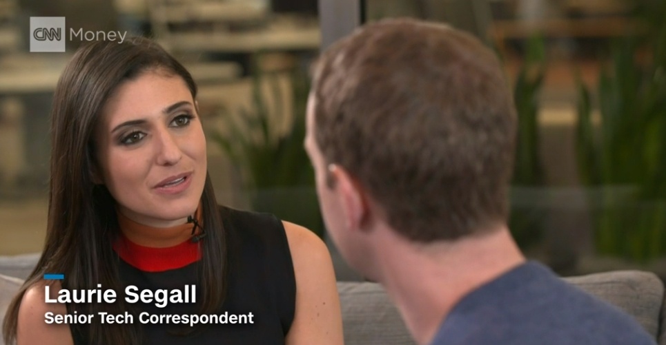 CEO Facebook chinh thuc xin loi ve scandal ban dung nguoi dung hinh anh