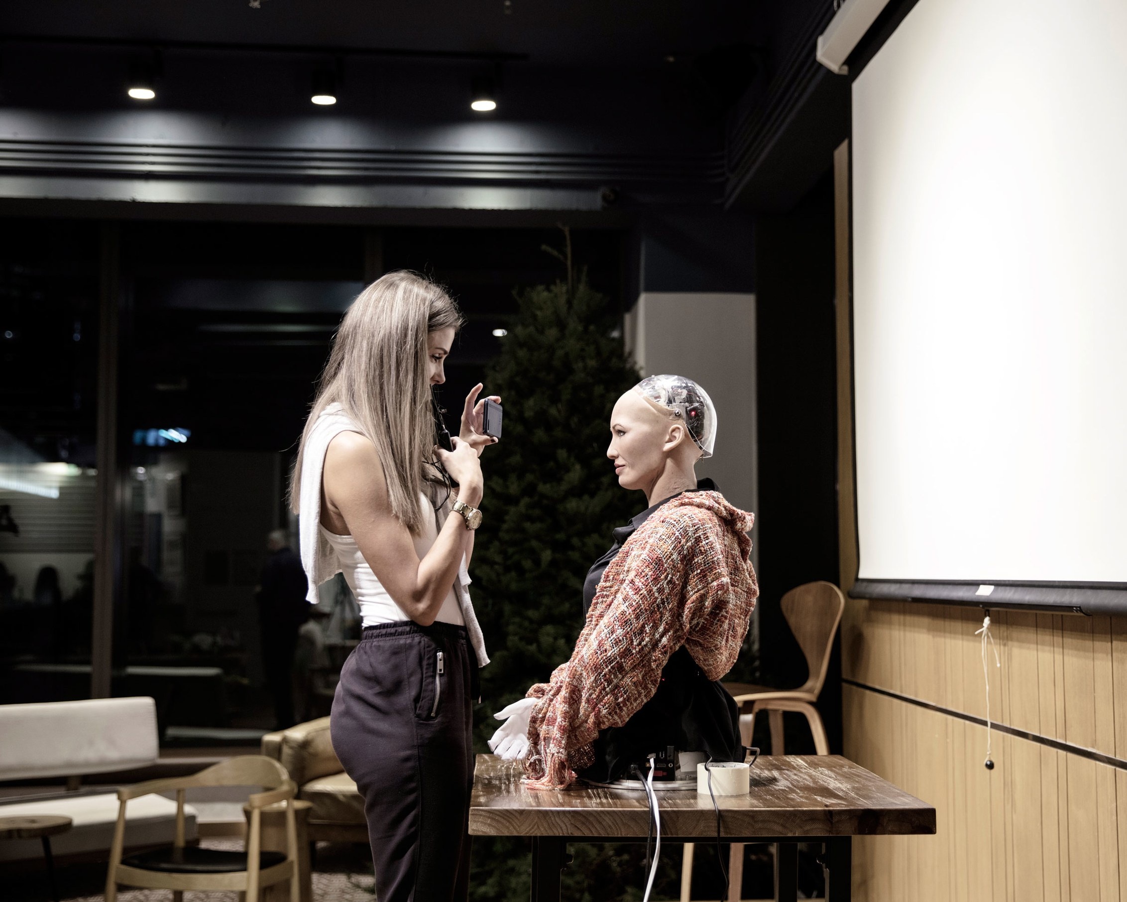 robot Sophia hoat dong ra sao anh 7