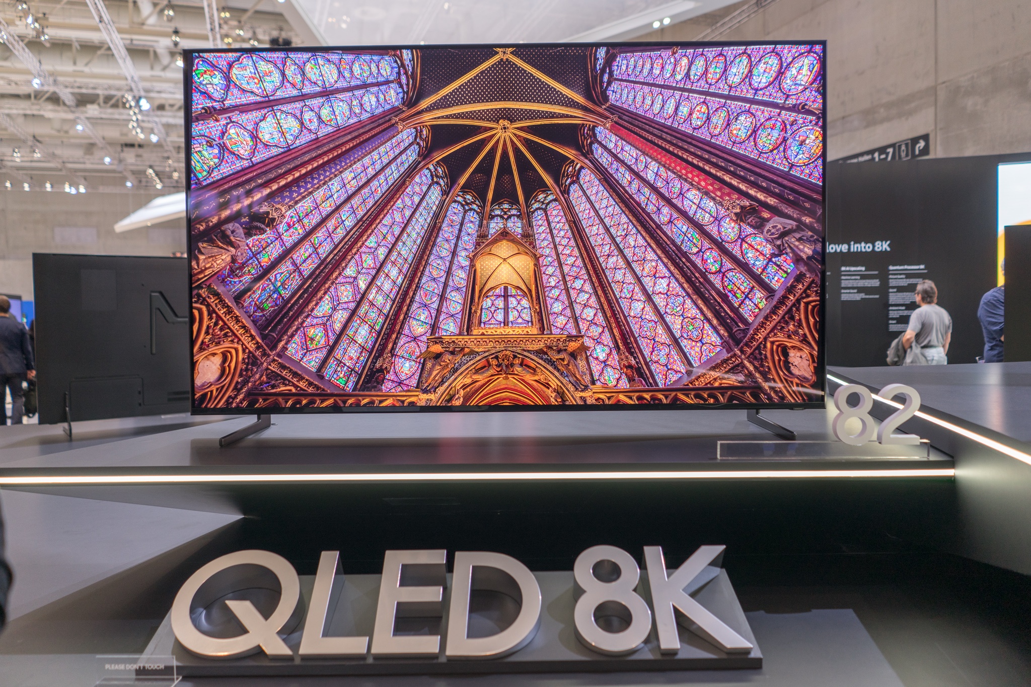 TV QLED Samsung 8K anh 5