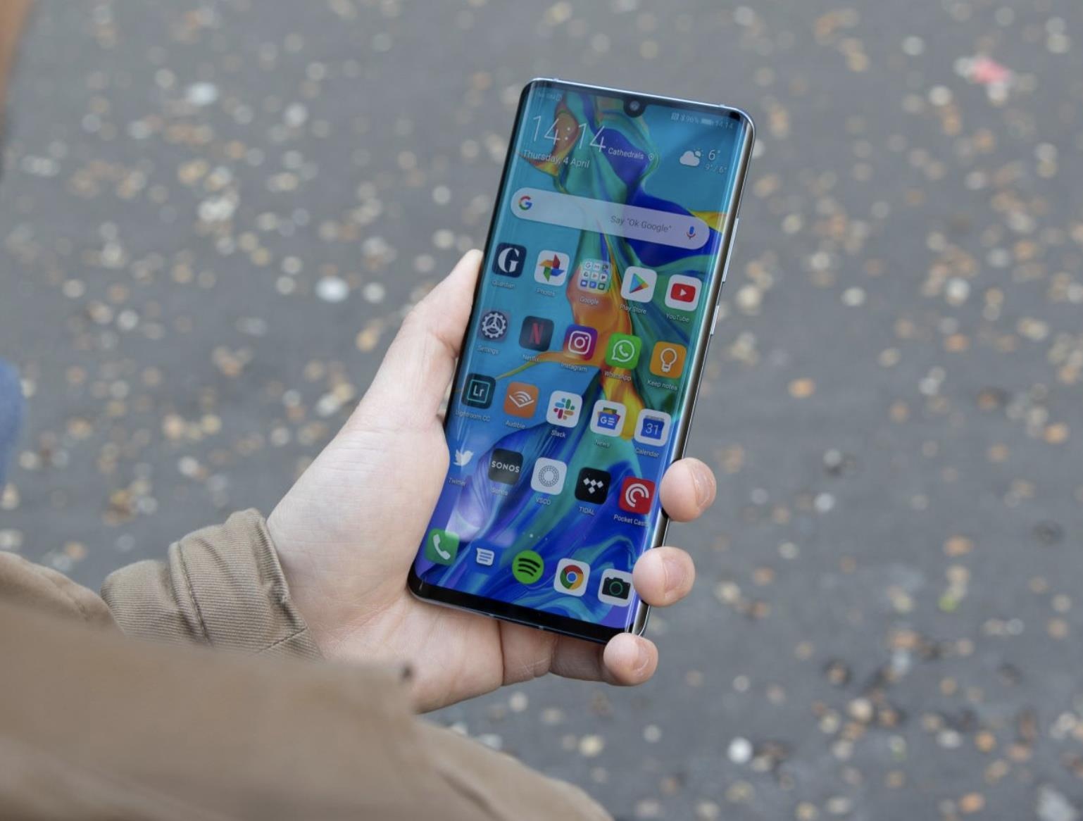 Toi dung P30 Pro nhung khong can tinh nang Huawei tu hao nhat hinh anh