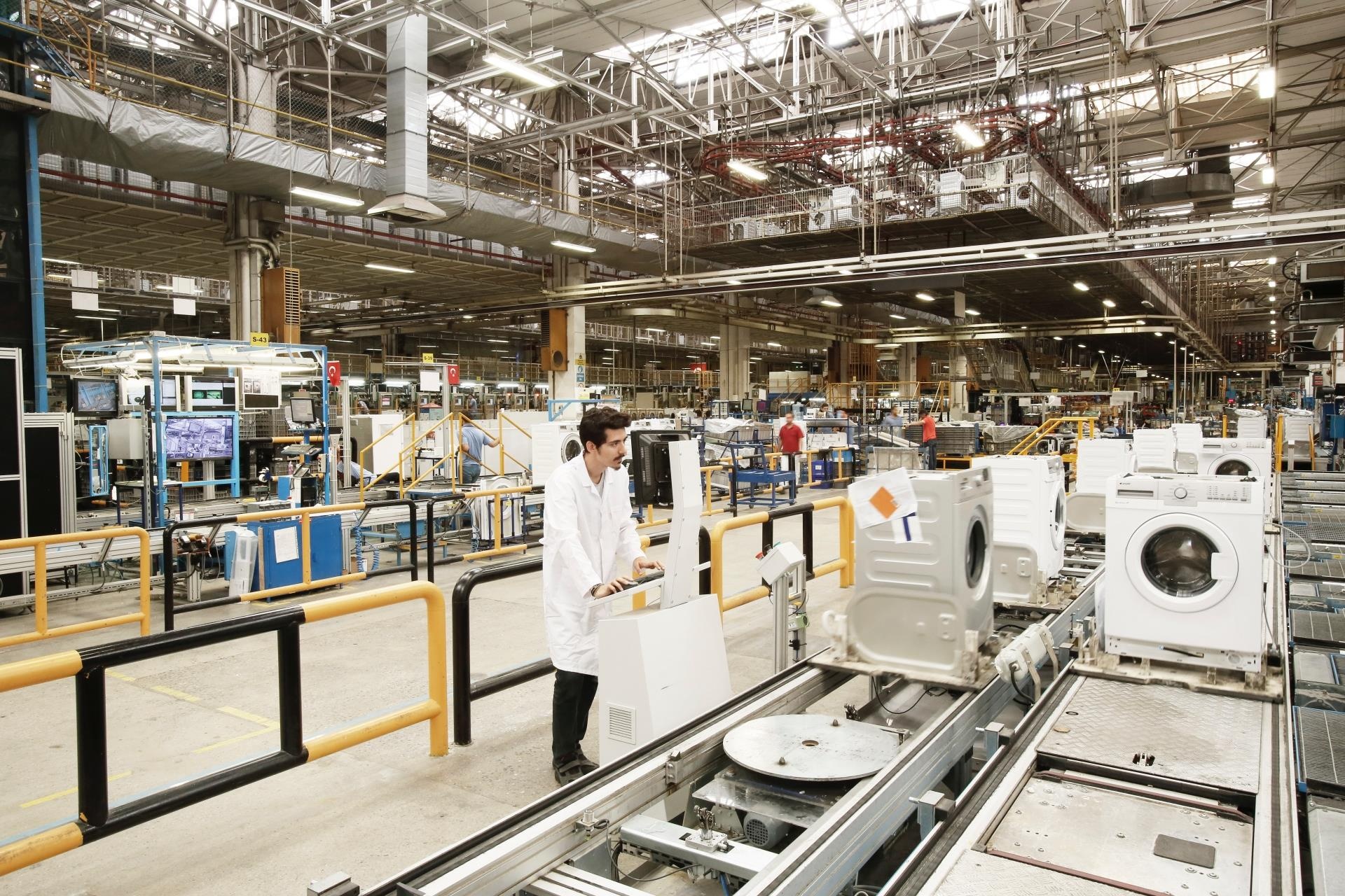 May giat dung nhua tai che anh 1