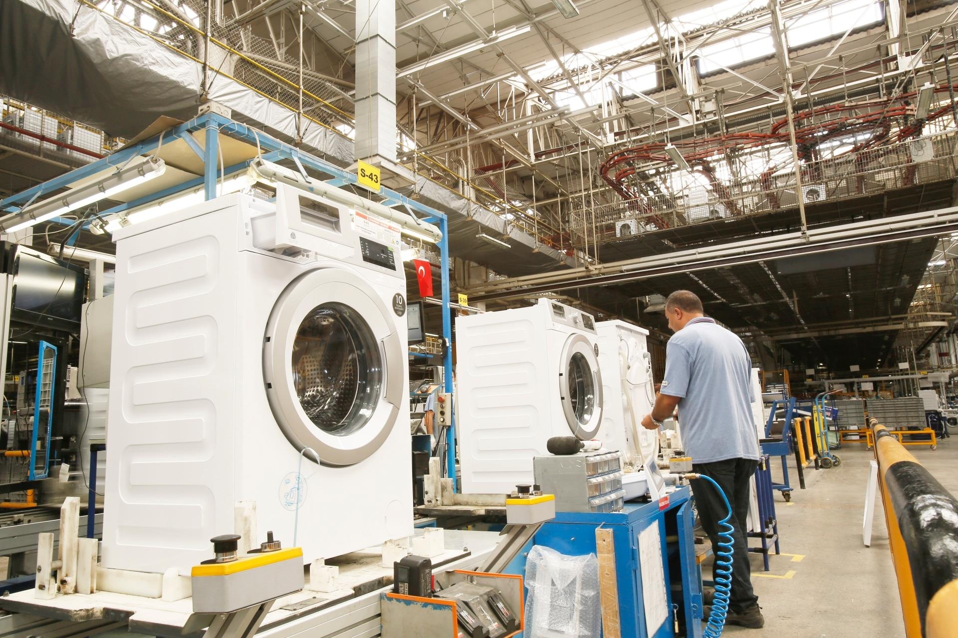 May giat dung nhua tai che anh 2