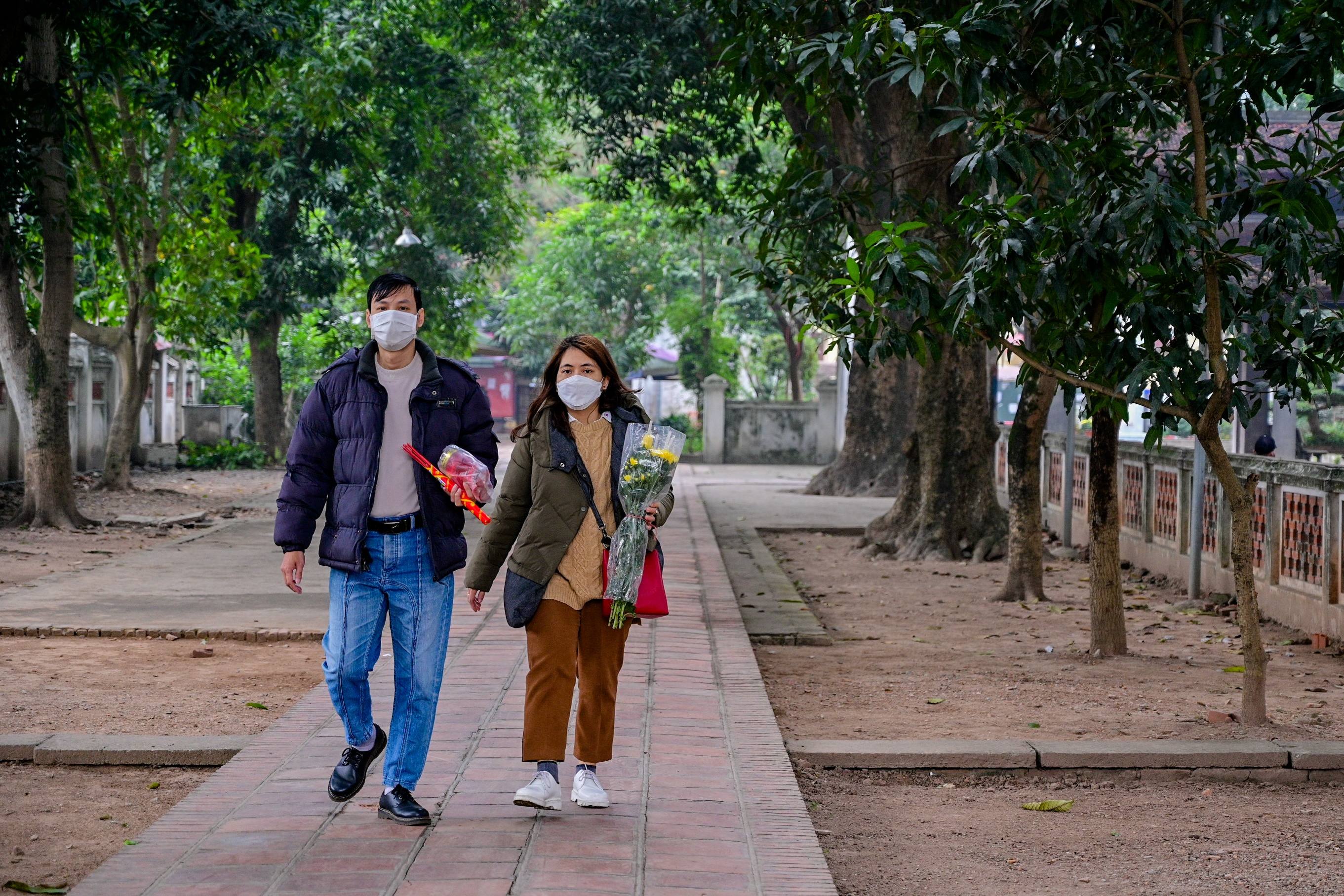 le bai,  cau may,  ram thang 12 am lich anh 1