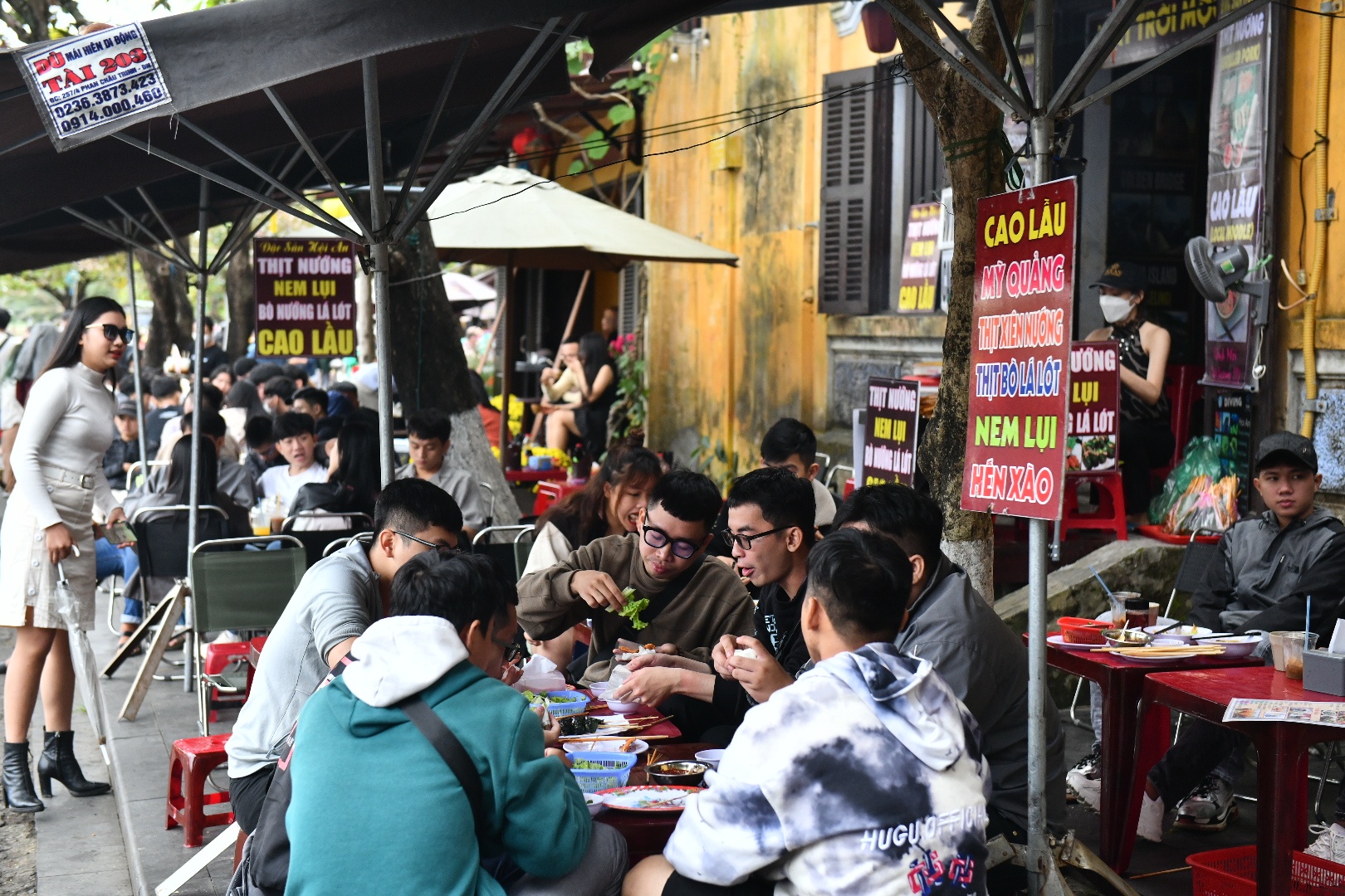 tet nham dan 2022,  tet nguyen dan anh 3