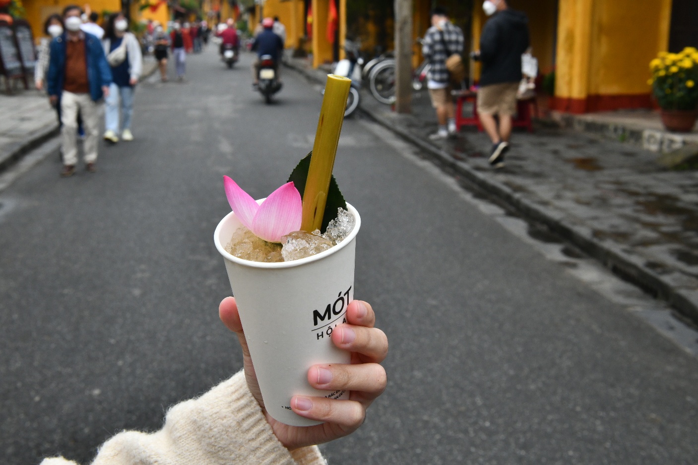 tet nham dan 2022,  tet nguyen dan anh 5