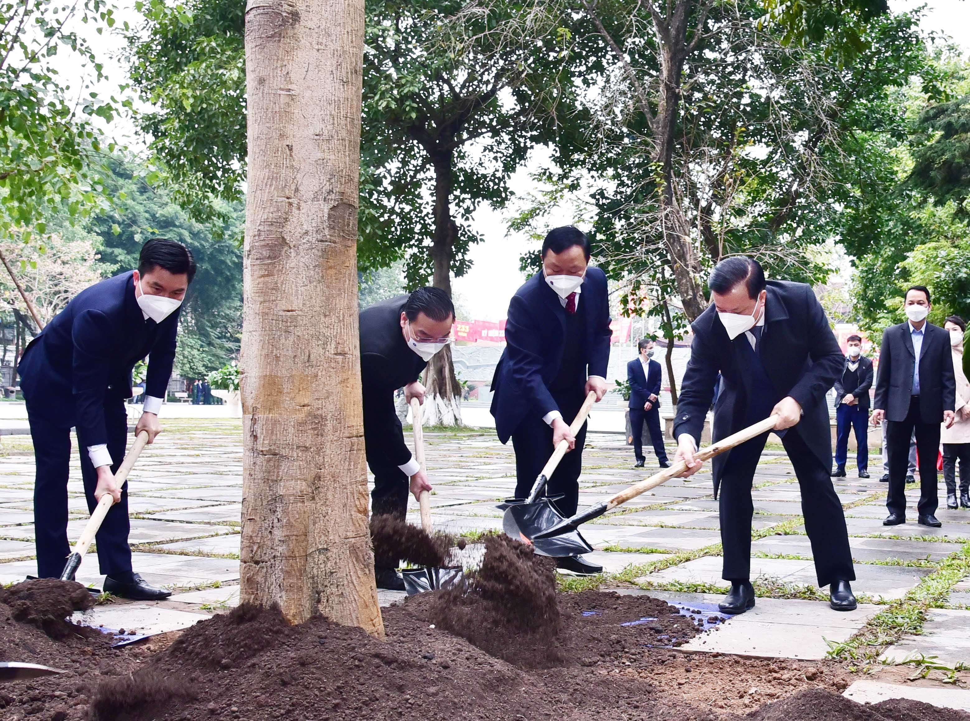 tet am lich,  ngoc hoi,  dong da anh 6
