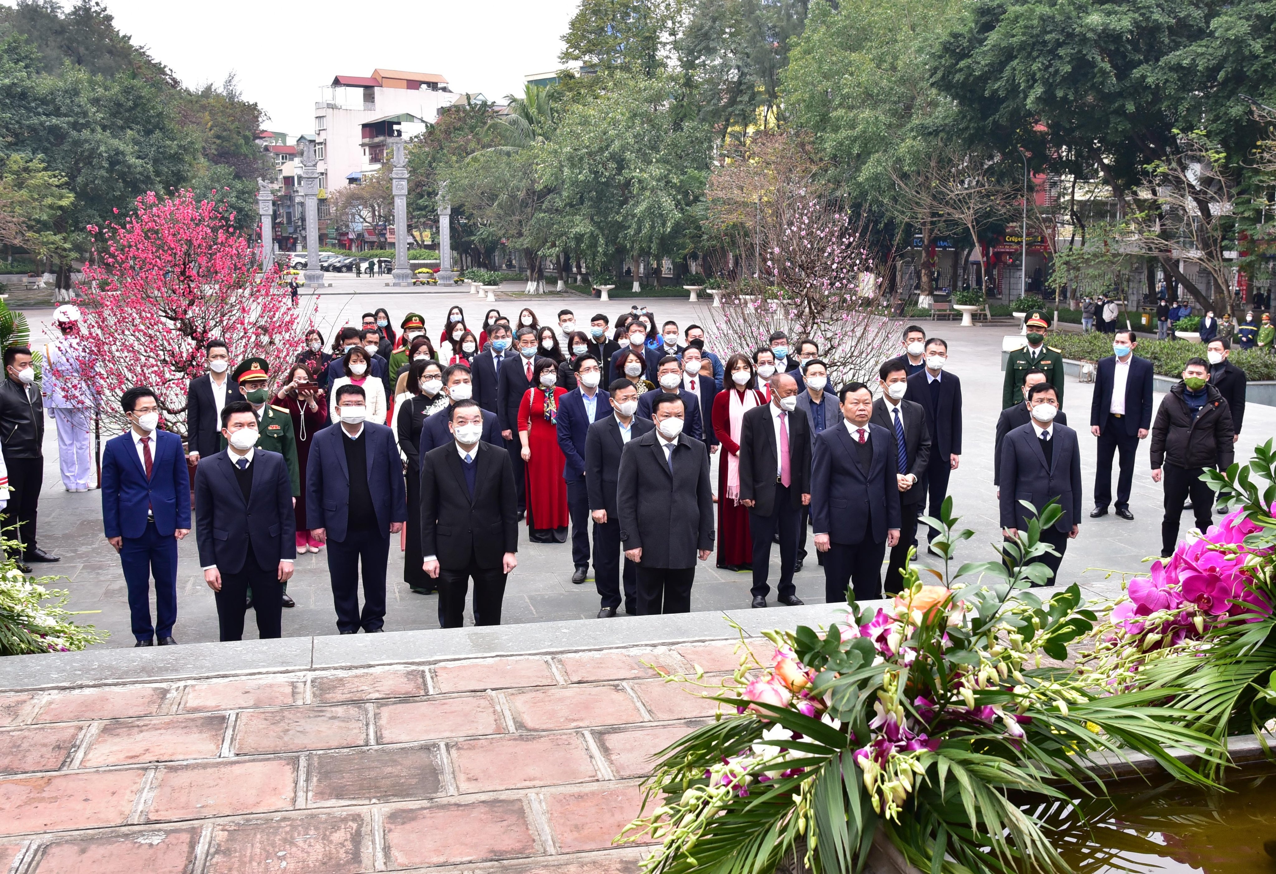 tet am lich,  ngoc hoi,  dong da anh 2