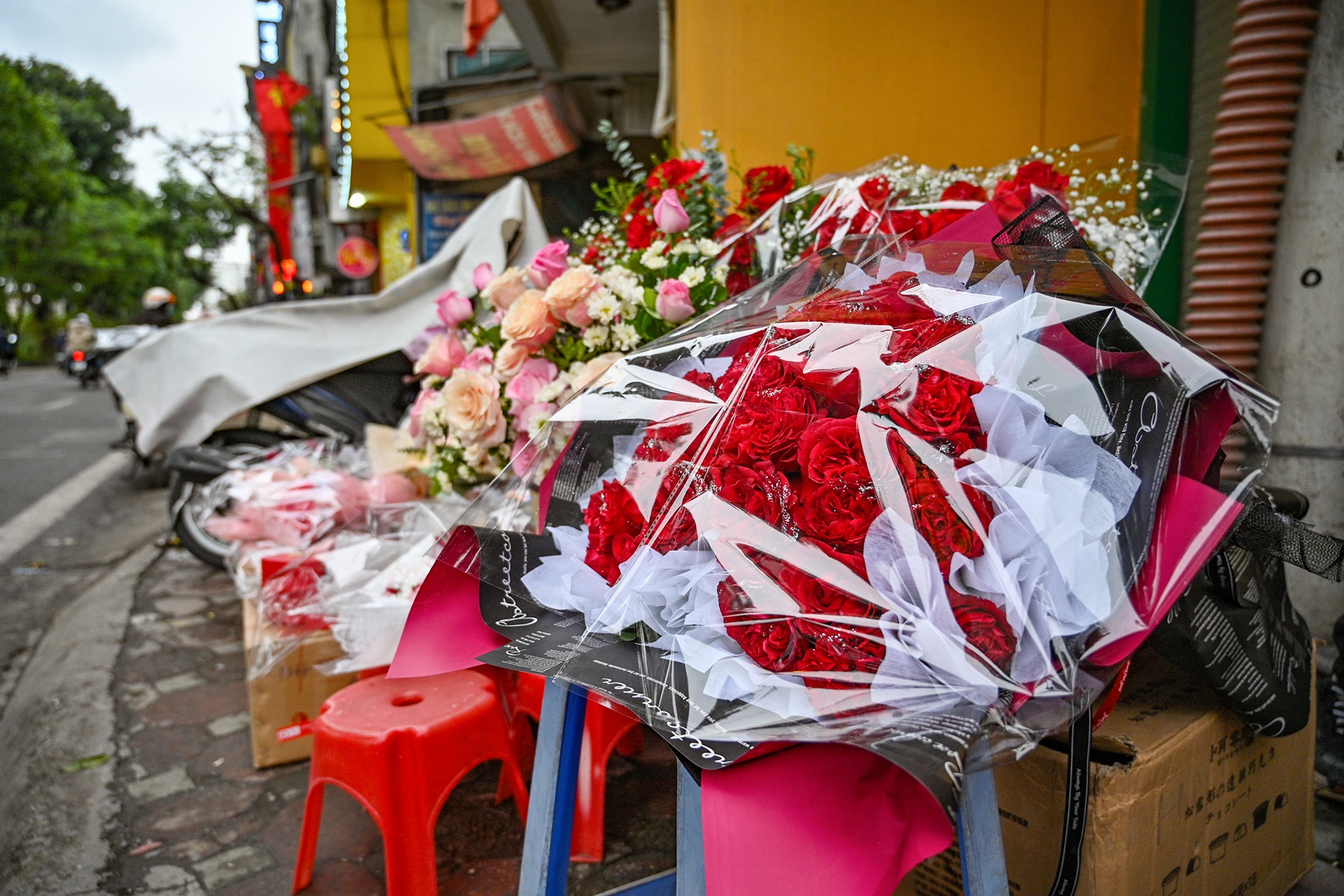 le tinh yeu,  qua tang,  hoa anh 1