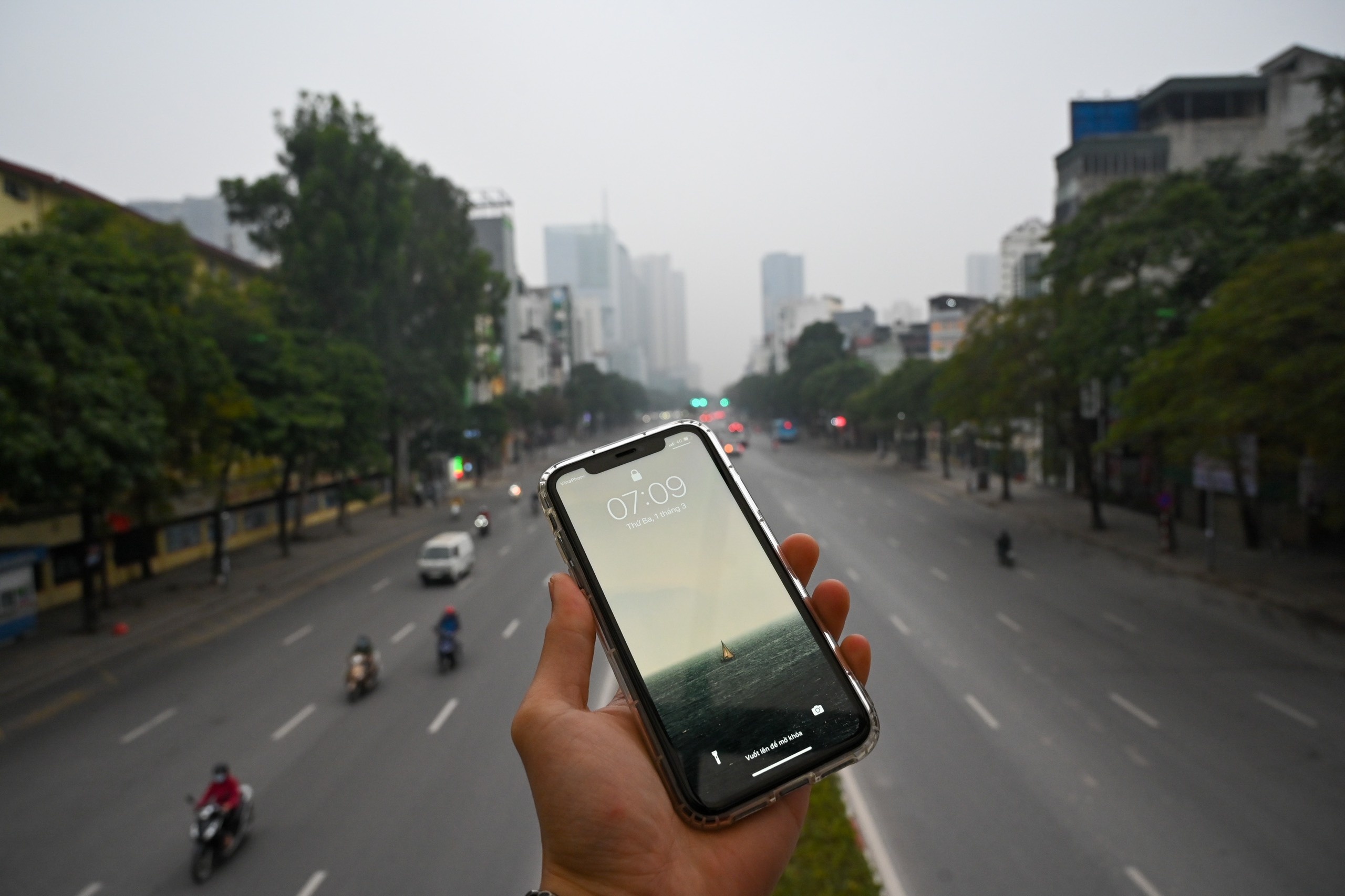 Duong pho Ha Noi vang ve nhung ngay so ca F0 lien tuc lap dinh hinh anh