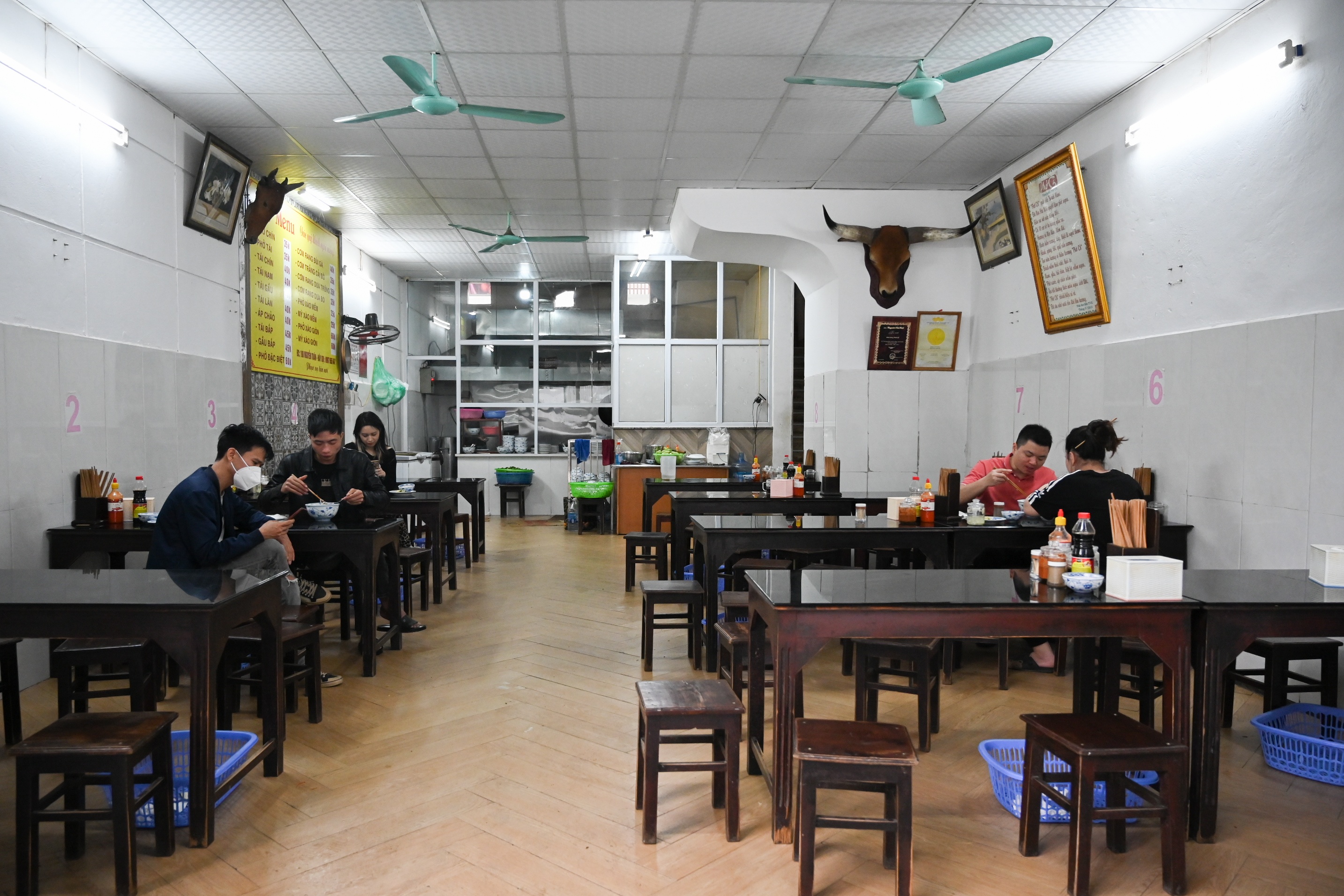 ban mang ve,  ha noi,  ban tai cho anh 1