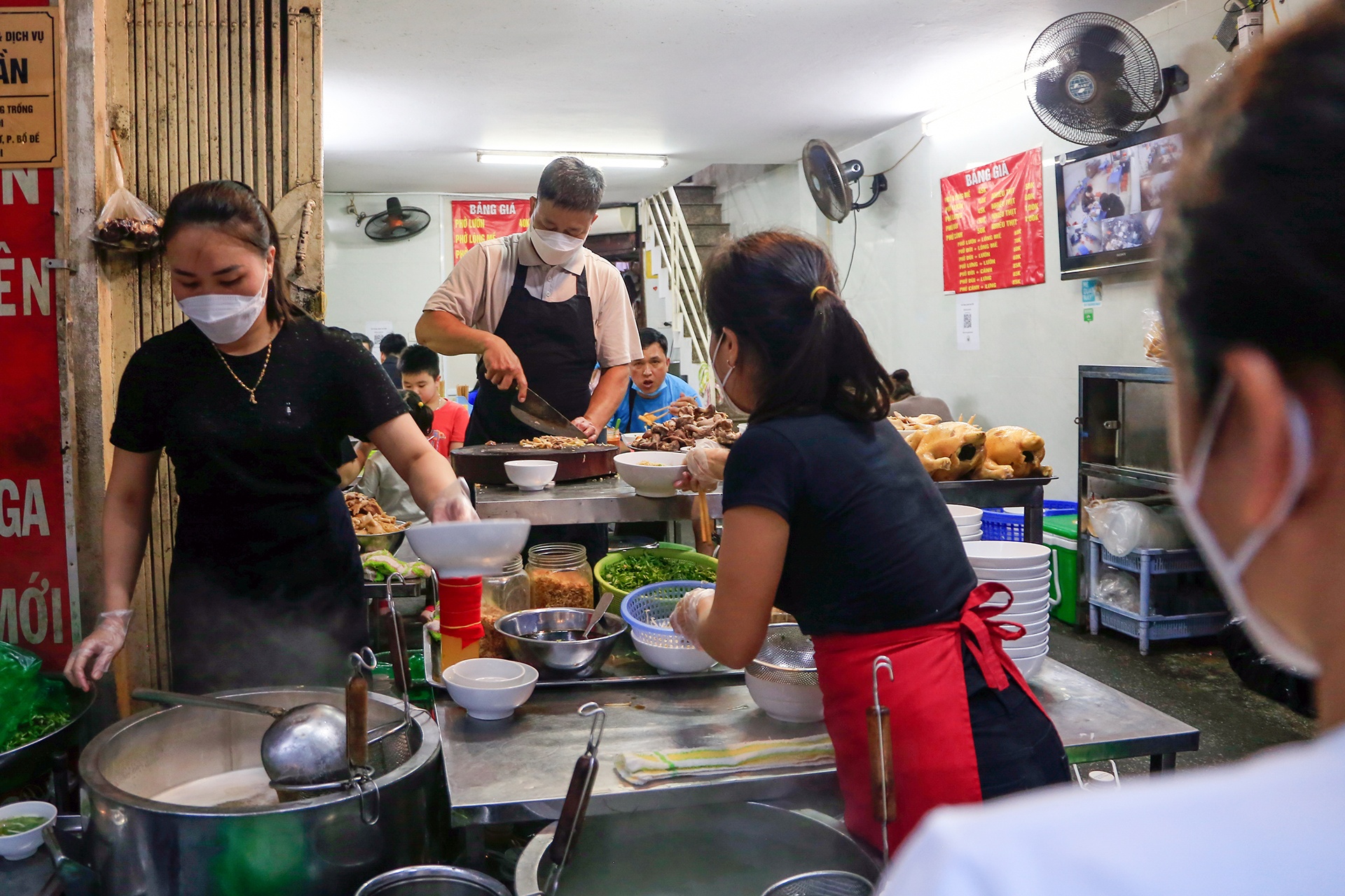 pho,  pho lau doi,  du khach anh 6