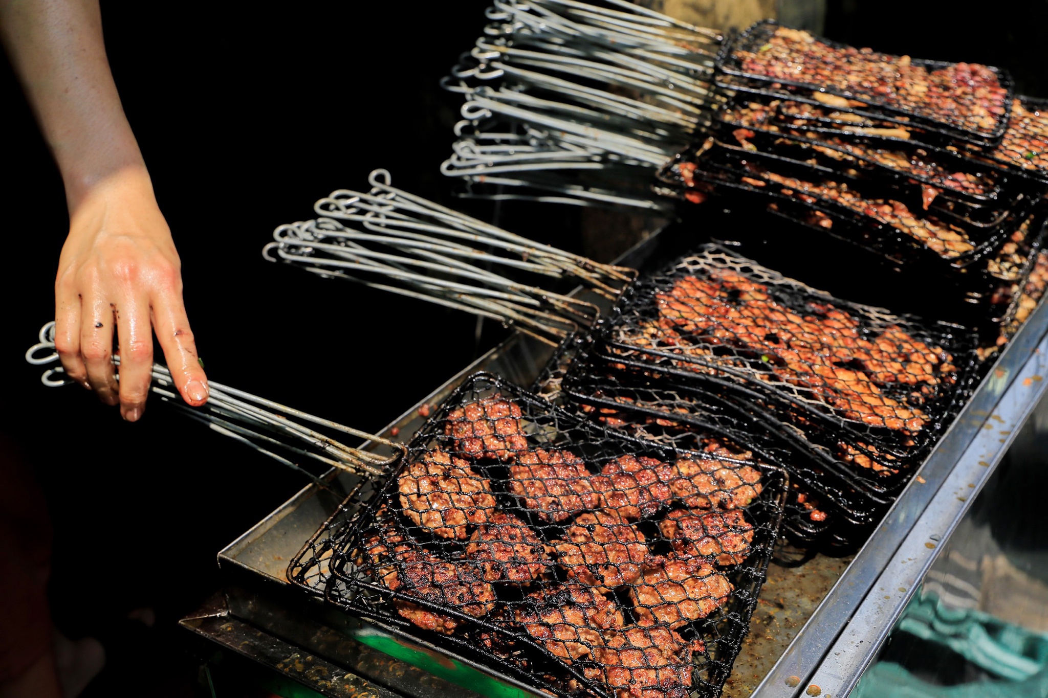 hang bun cha noi tieng,  shipper xep hang anh 9