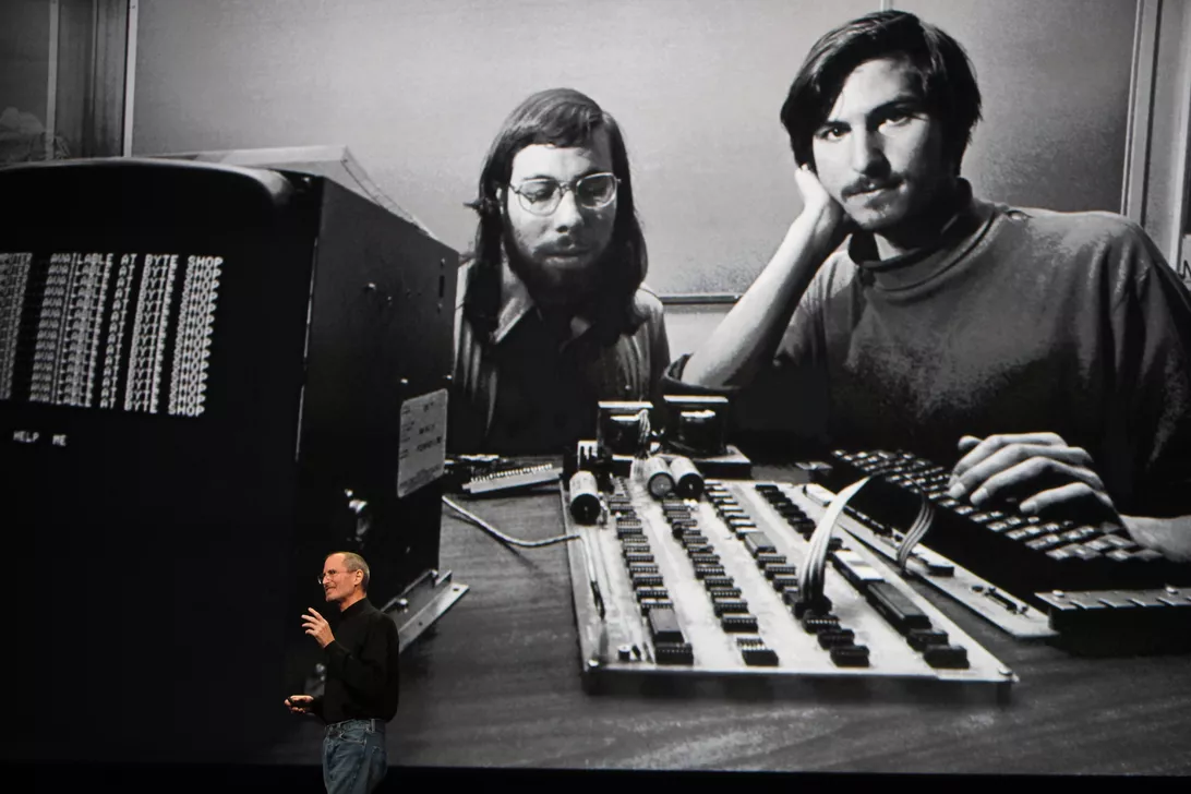 'Steve Jobs doi tinh khi Apple thanh cong' hinh anh