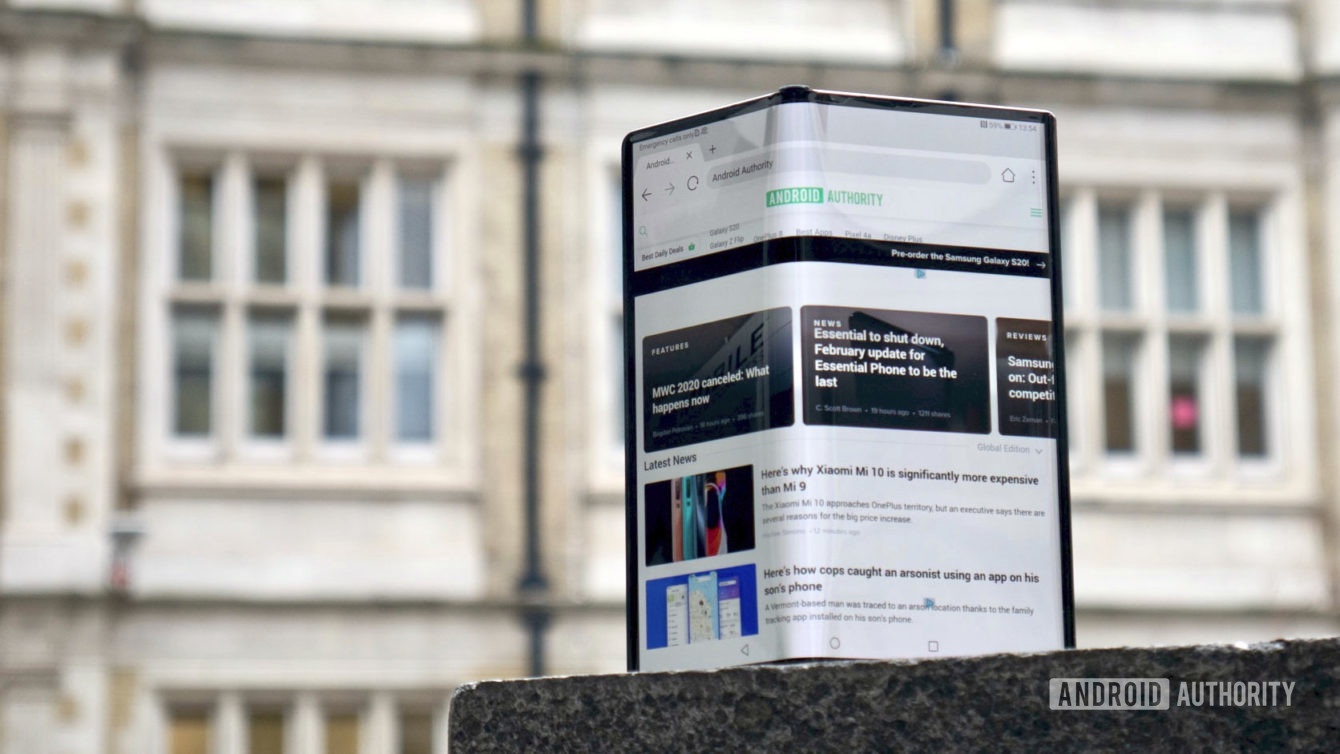 tren tay smartphone gap huawei mate xs anh 2