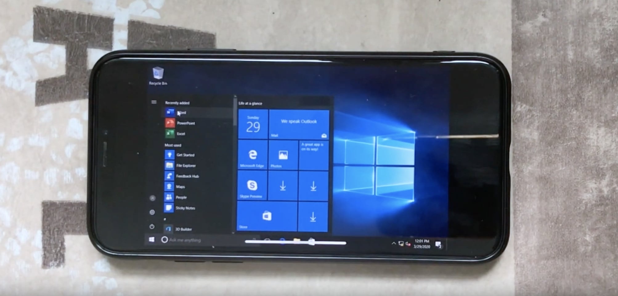 iPhone X duoc cai Windwos 10 anh 1
