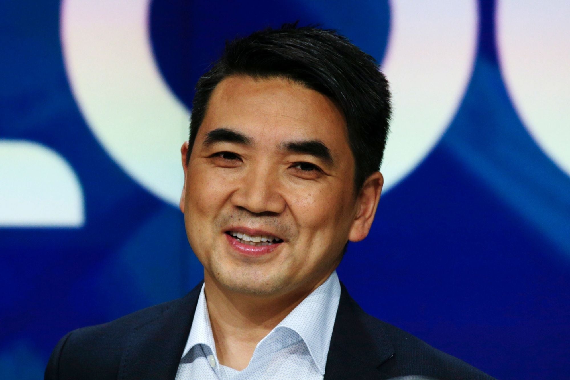 Cha de Zoom: Toi lam ra no de 'yeu xa' voi ban gai hinh anh