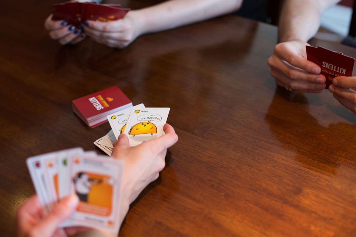 Amazon 'that thu', bai Meo no chay hang mua dich hinh anh