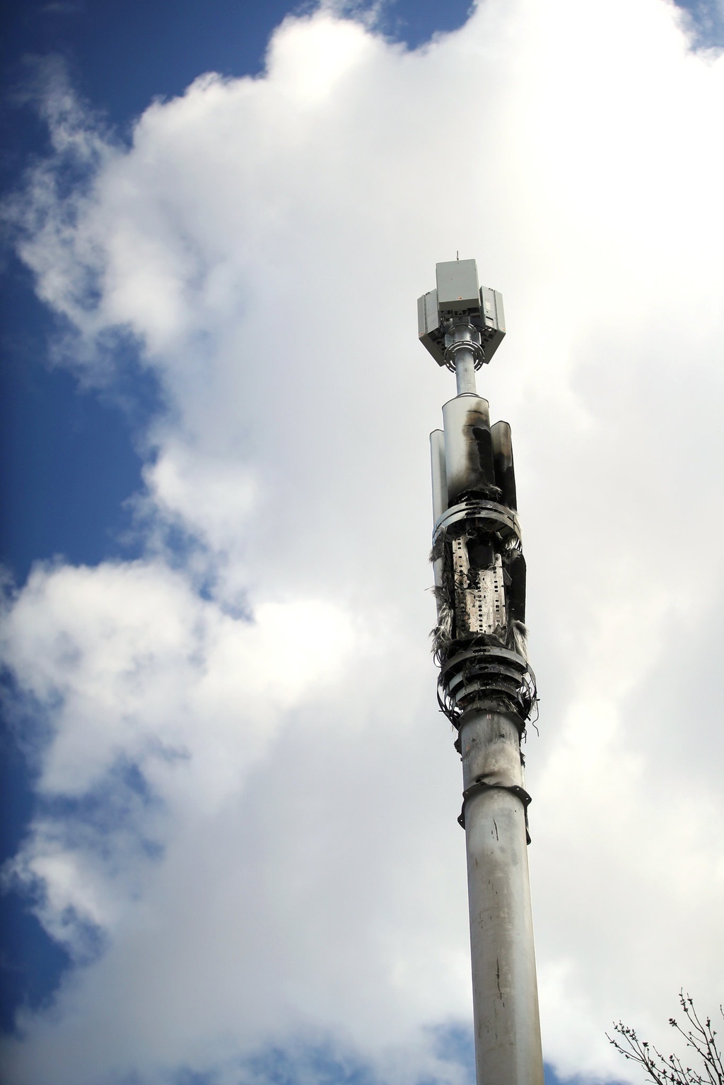 dan anh dot tru 5g vi tin thuyet am muu phat tan virus corona anh 3