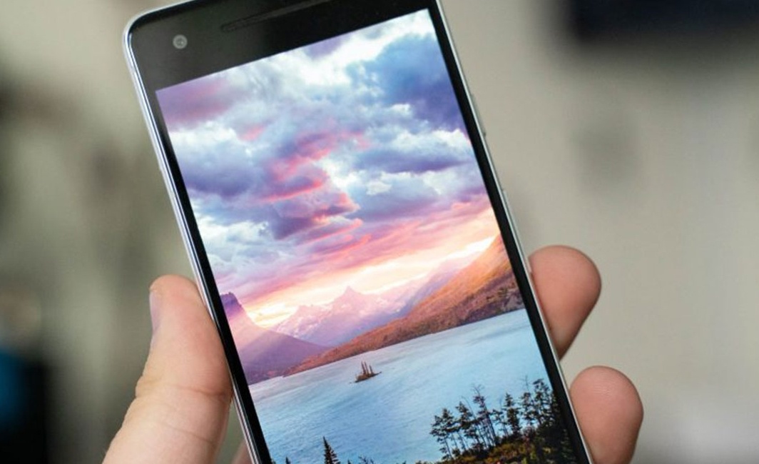 Hinh nen ky la khien smartphone Android treo may hinh anh