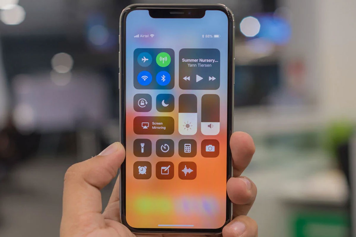 Man hinh tu Trung Quoc khong dat chat luong cho iPhone 12 hinh anh