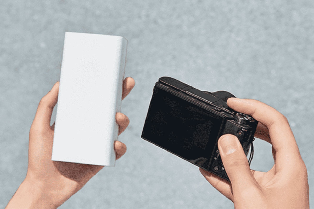 Xiaomi ra mat pin sac du phong 30.000 mAh, gia 24 USD hinh anh