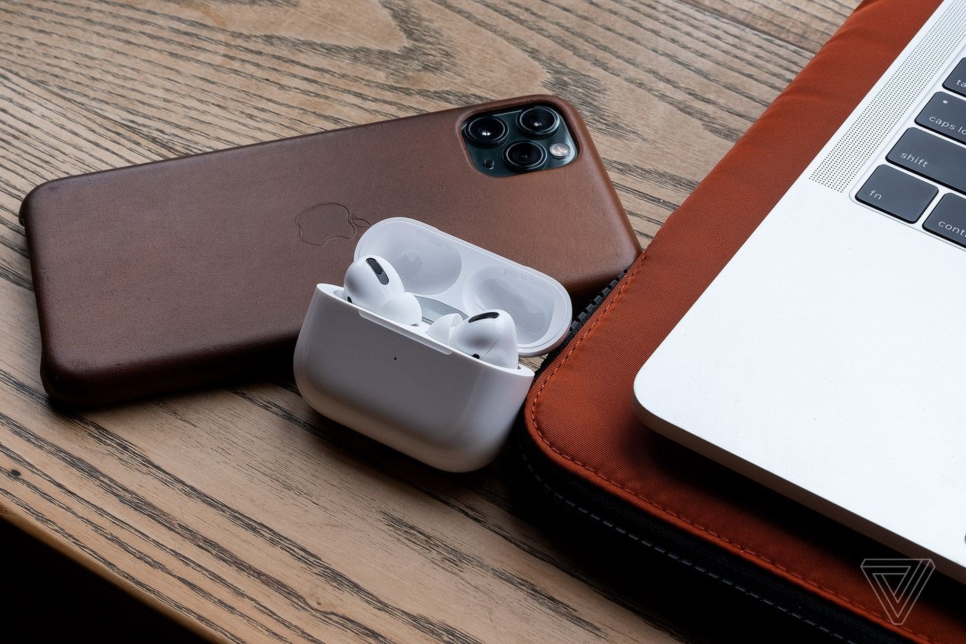 Apple co the ra mat AirPods 3 vao dau 2021 anh 1