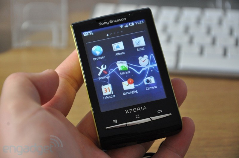 Tron 10 nam Sony tung ra 'huyen thoai' smartphone ti hon hinh anh