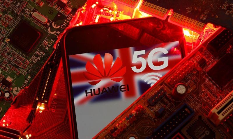 Chinh phu Anh ra 'toi hau thu' cho Huawei hinh anh