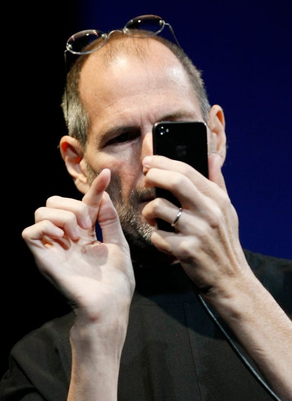 iPhone,  Apple,  iPhone 4,  Antennagate,  WWDC,  Steve Jobs,  smartphone,  ang-ten,  loi anh 3
