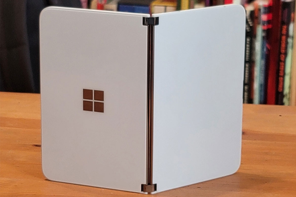 Smartphone Android 2 man hinh cua Microsoft hinh anh