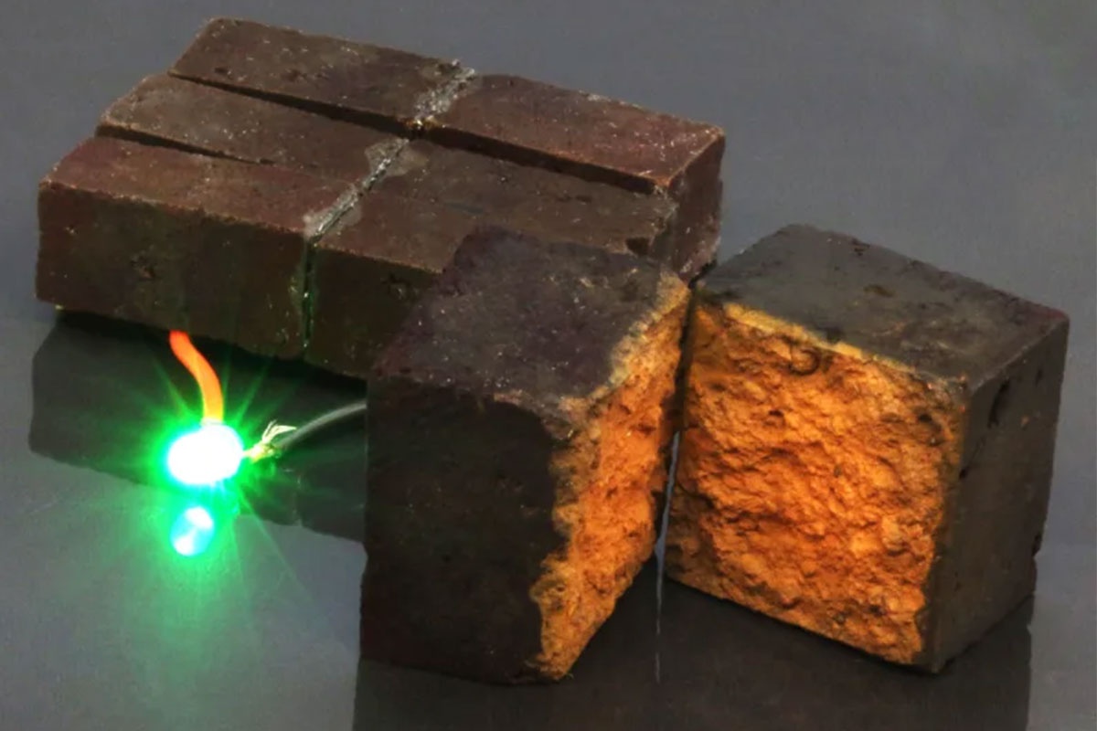 Trong tuong lai, pin dien thoai co the lam tu gach hinh anh