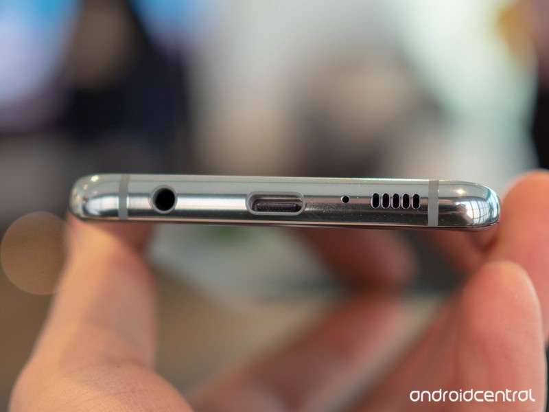 Samsung Galaxy S30 co the trang bi cong tai nghe 3, 5 mm anh 1