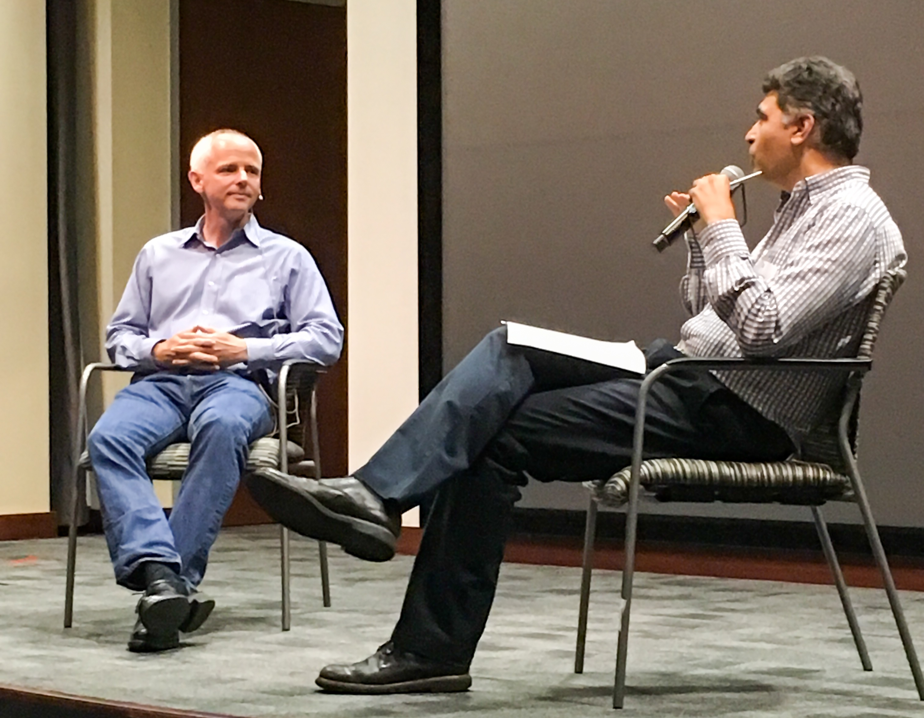 Dong sang lap cua Apple,  Microsoft,  Facebook anh 6