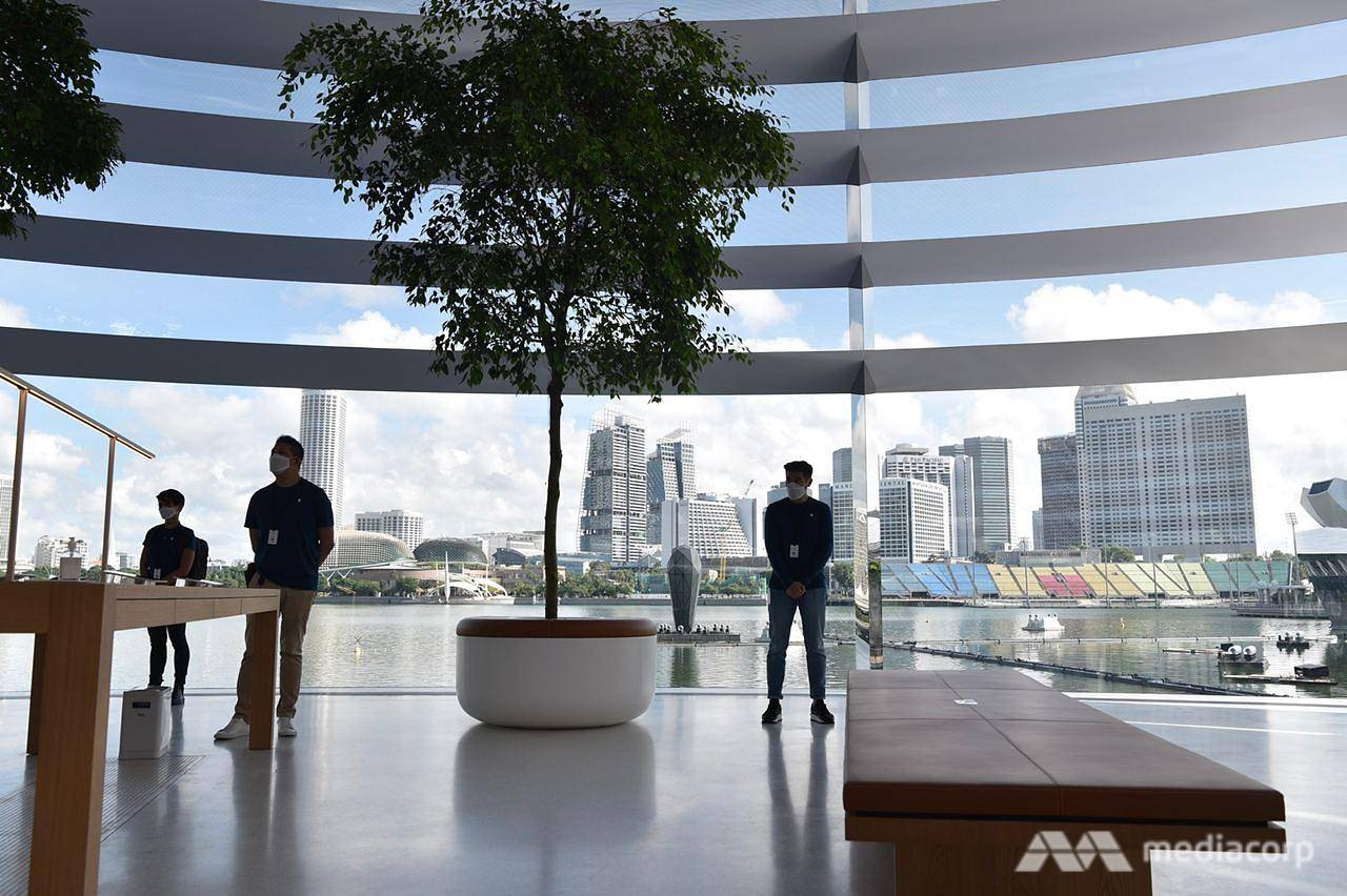Apple Store tai Marina Bay Sands Singapore anh 6