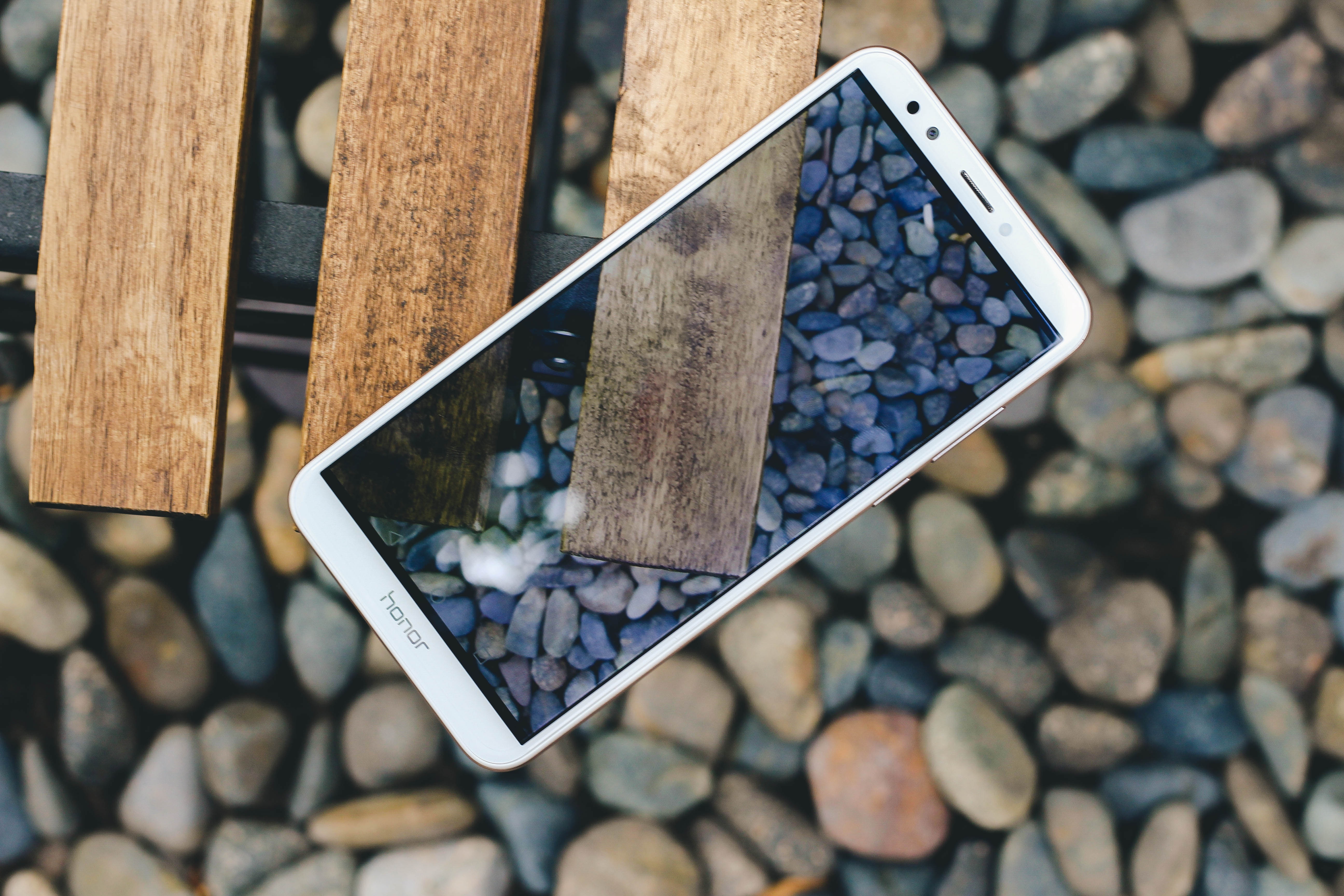 Huawei dung truoc nguy co phai ban Honor anh 1