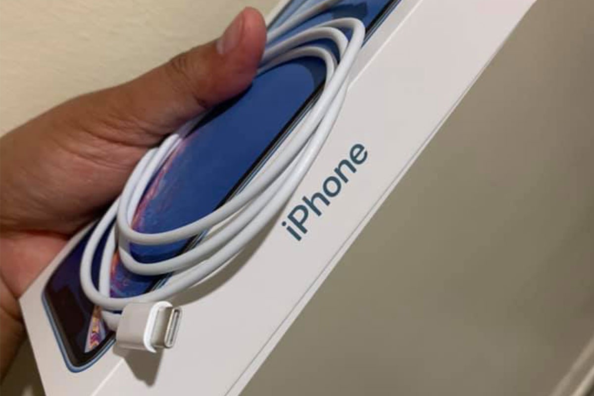 Mo hop iPhone moi: Khong cu sac va tai nghe, gay kho cho nguoi dung hinh anh