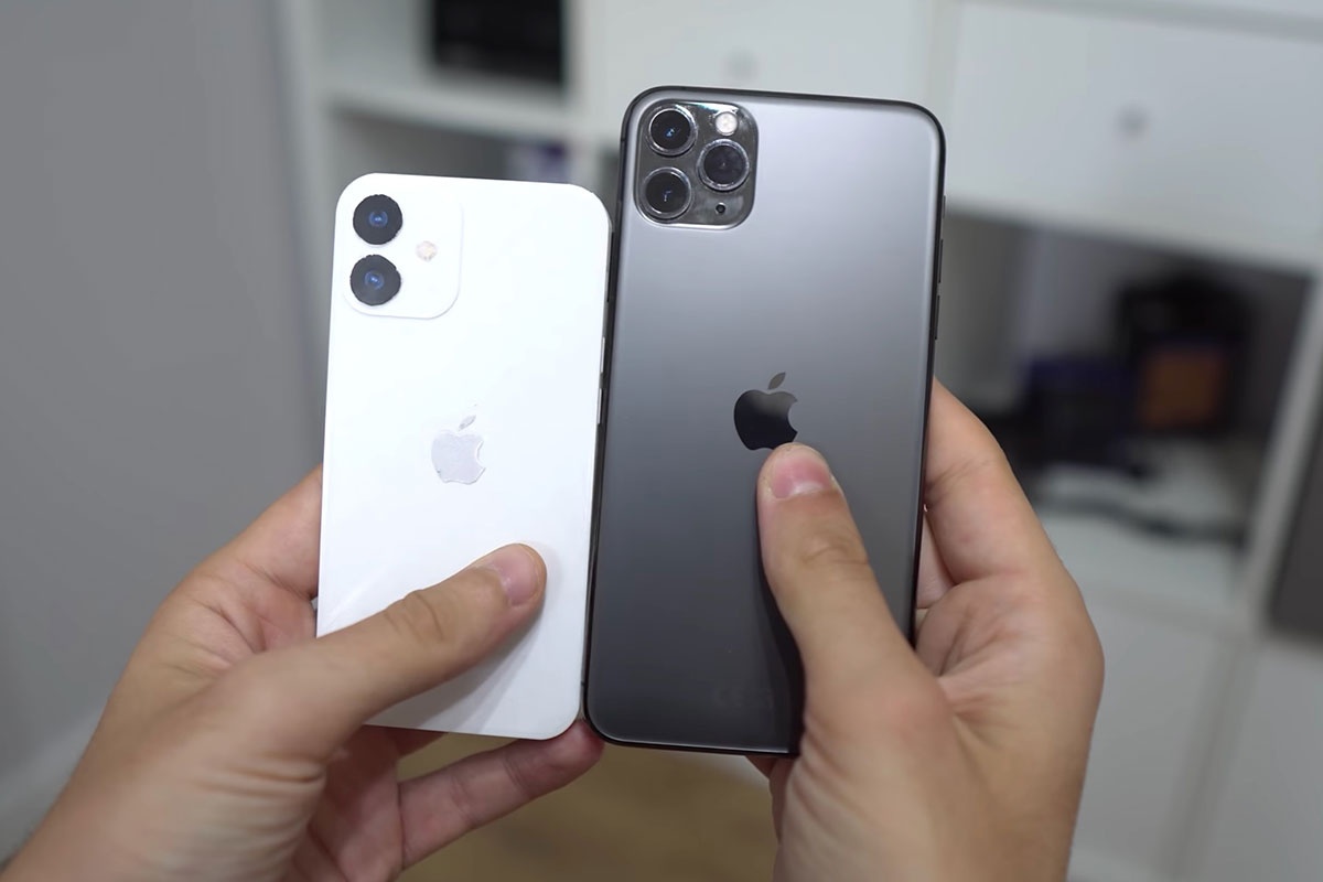 iPhone 12 mini nho den muc nao? hinh anh