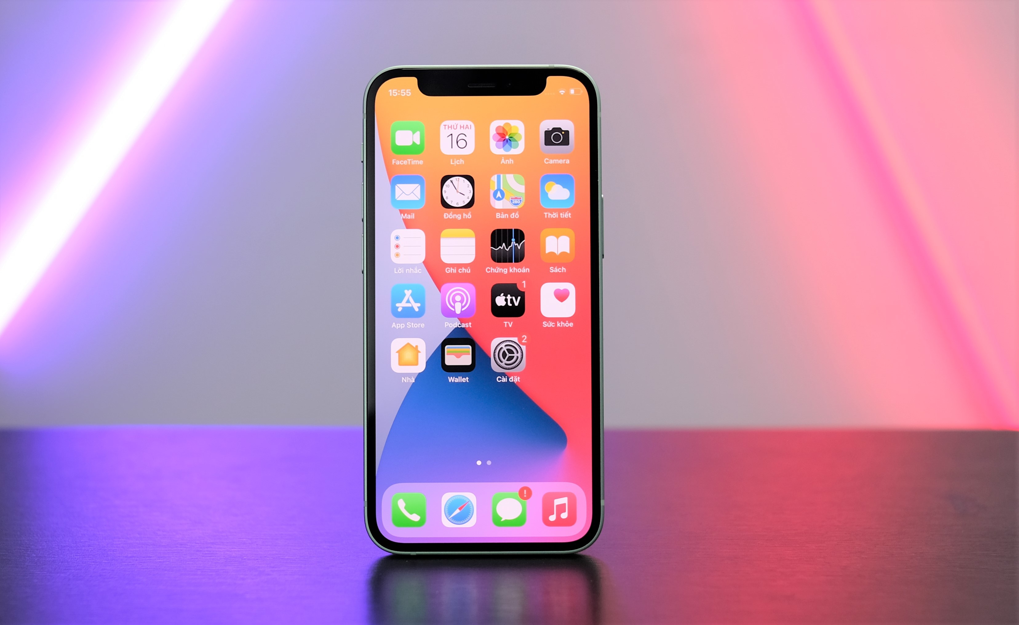 iPhone moi chung minh triet ly khac biet giua Tim Cook va Steve Jobs hinh anh